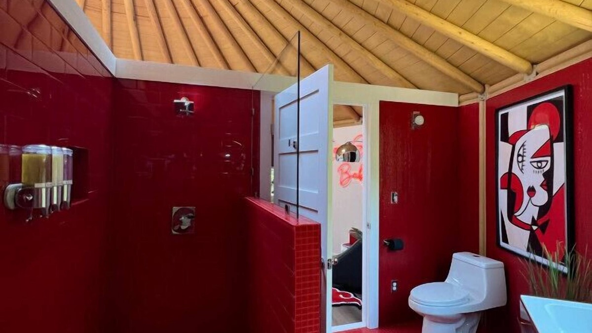 Myra RV Rental | Romantic Yurt in the North Texas Hill Country