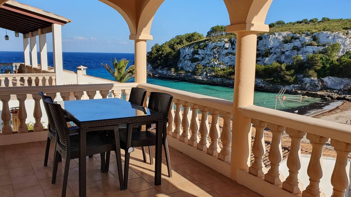 Cala Anguila-Cala Mendia Ski Chalet | ROMANTICA VORAMAR