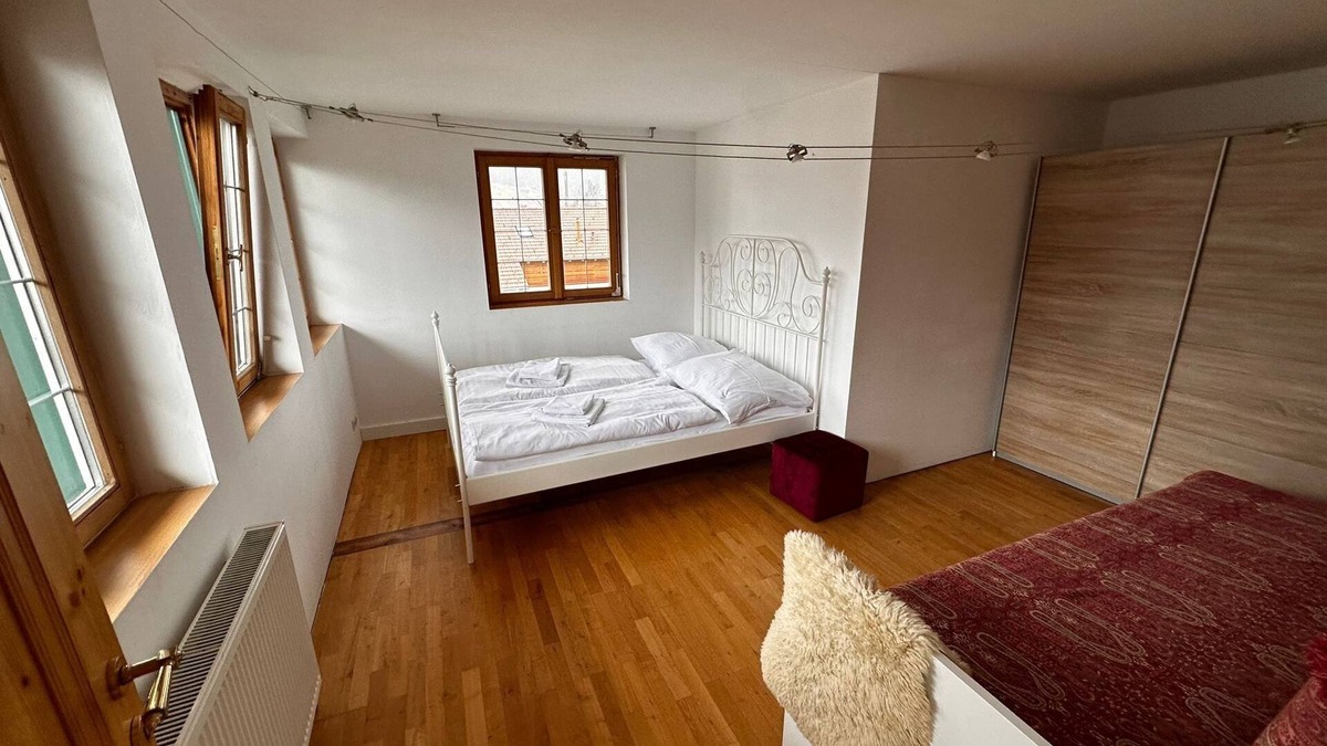 Gundhabing House | Romantisches Chalet am Golfplatz mit Direkter Fahrradweg Anbindung zum See!