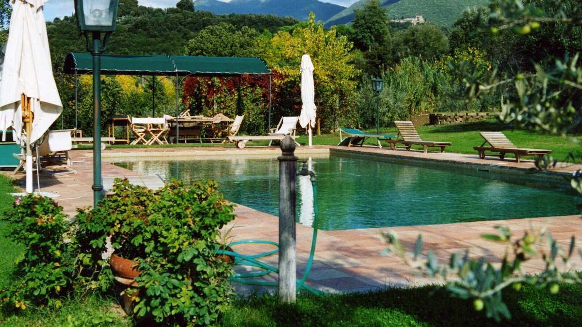 Casperia Villa | Rome countryside villa with swimming pool & outside bbq and pizza oven