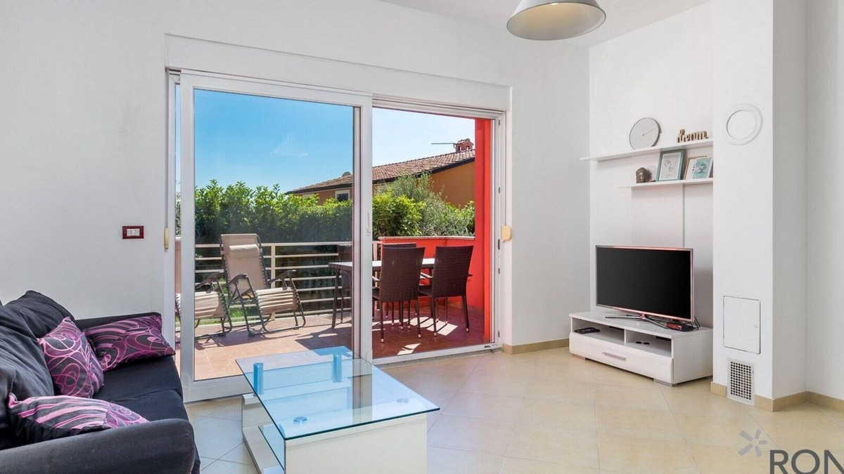 Valica Apartment | Rona two level apartment Denis