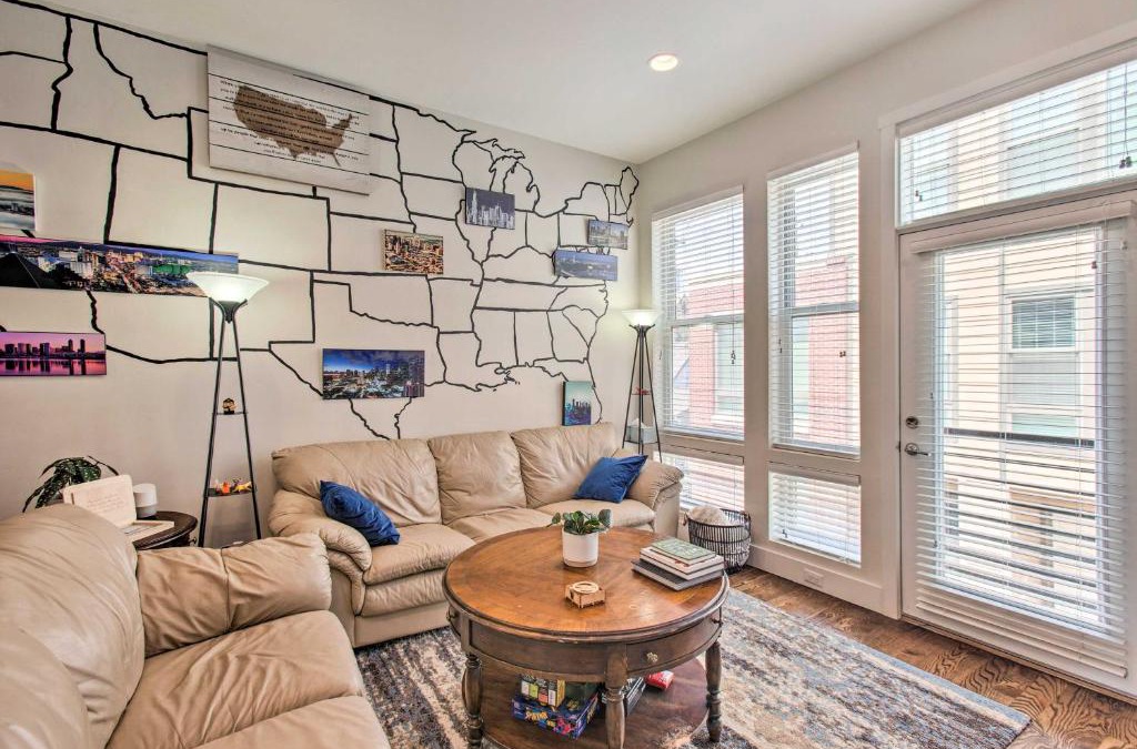 San Rafael House | Rooftop Deck and City Views Denver Abode!