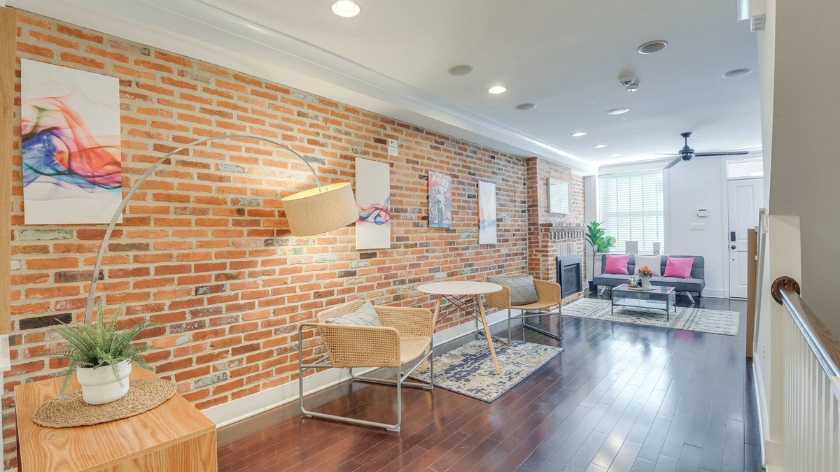 Canton House | Rooftop Patio w/View: Baltimore Retreat