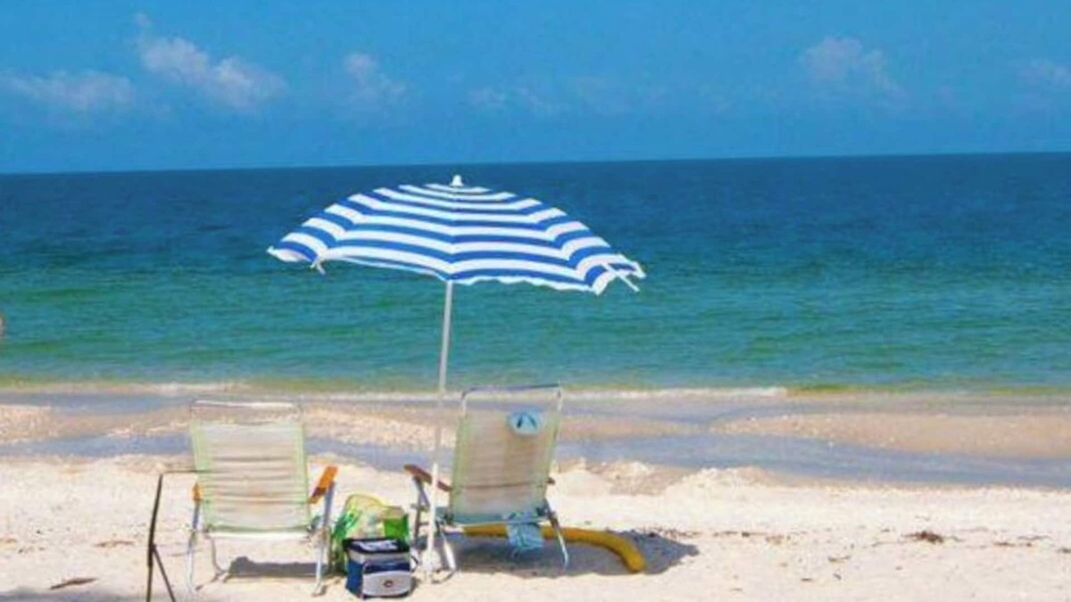 Vanderbilt Beach Condo | ROOFTOP POOL & STEPS TO VANDERBILT BEACH!