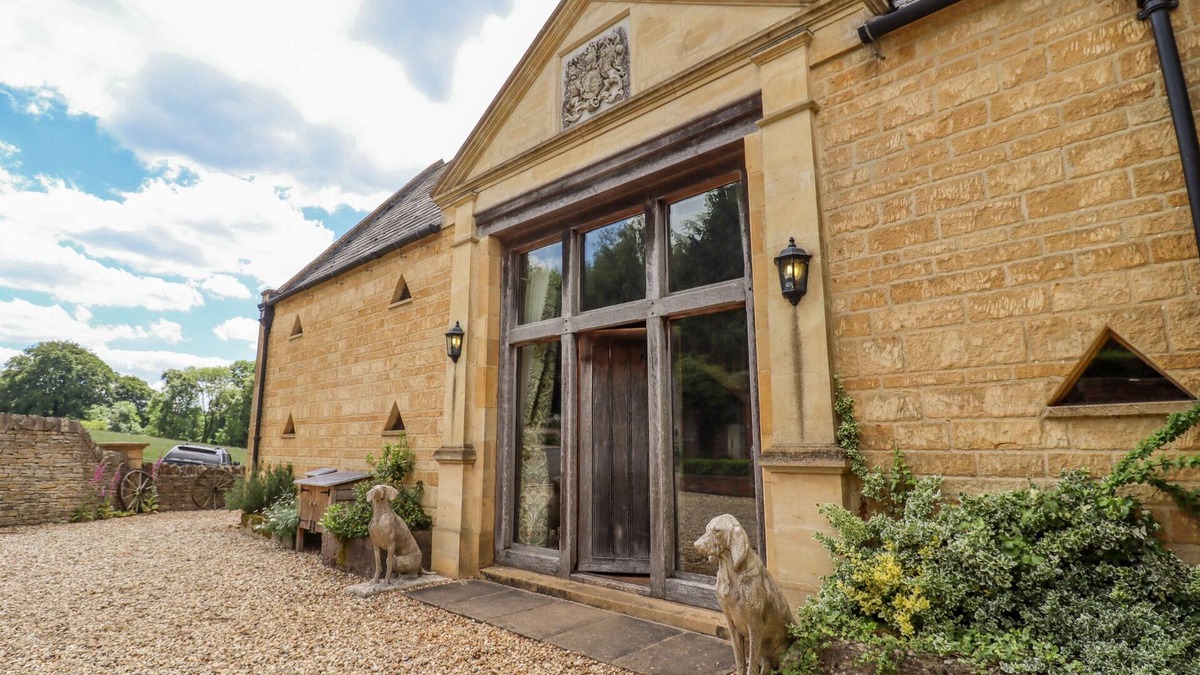 Broadway Cottage | ROOKERY HALL, family friendly, luxury holiday cottage in Broadway