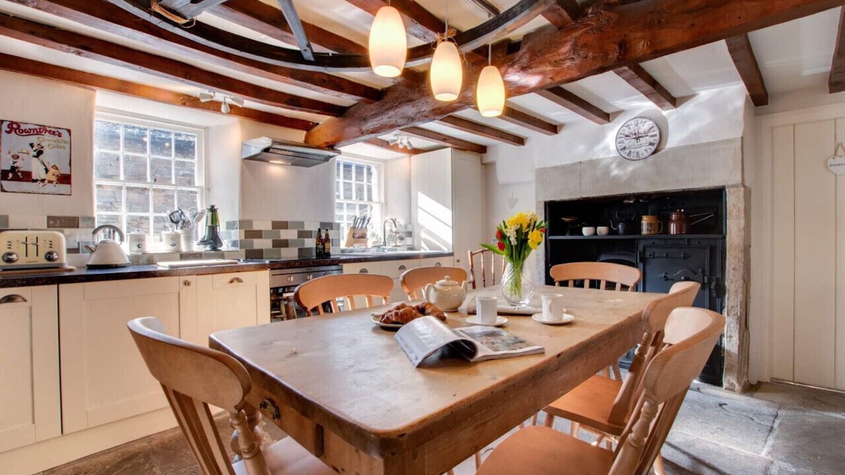 Askrigg House | Rooks Cottage - Two Bedroom House, Sleeps 4