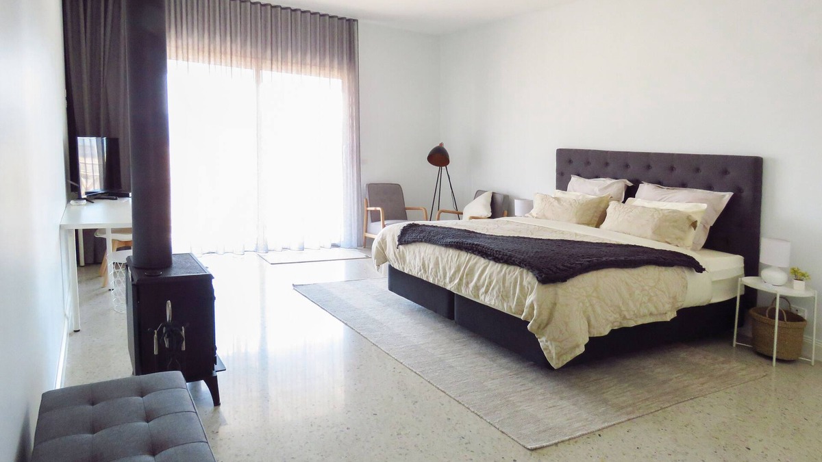 Bullengarook Bed & Breakfast | Rooks Edge B&B - Room 3 -Stunning views-romantic getaway