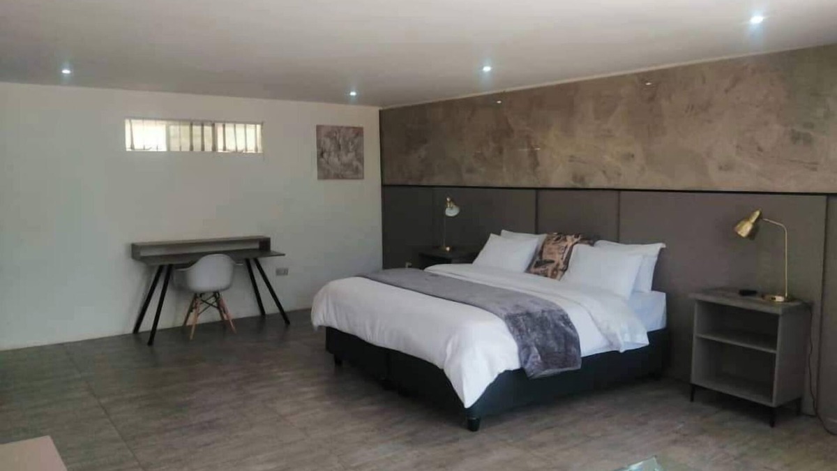Harare Cabin | Room 1 of 8 Cozy Suites at The Hilltop Guesthouse