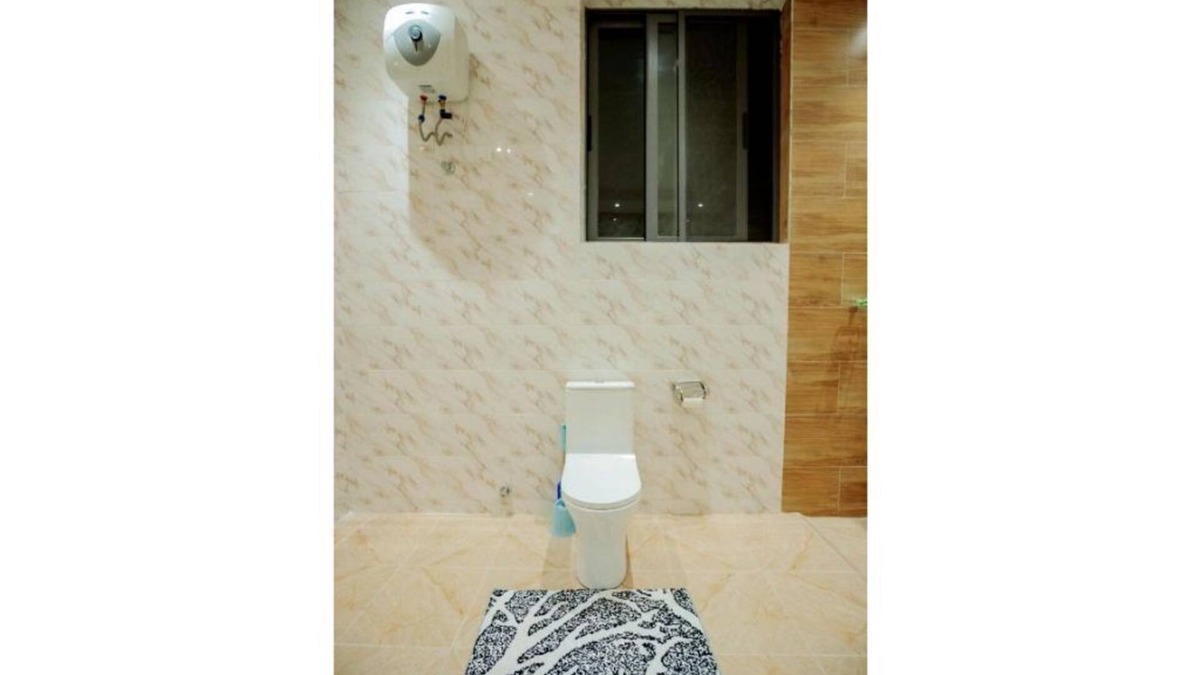 Agbogba Apartment | Room 102 - Uphills Court
