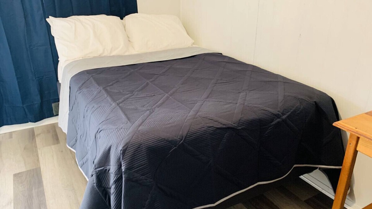 Harper Hotel | Room 16 - Standard Queen - Sleeps 2 - Harper Motel
