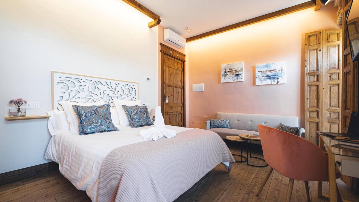 Urda Hotel | Room 2 - Los Cerrillos