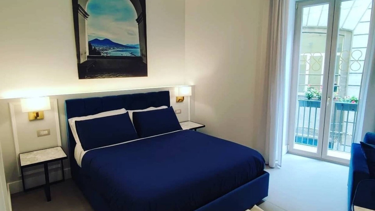 Quartieri Spagnoli Bed & Breakfast | Room 2 - Triple De Luxe