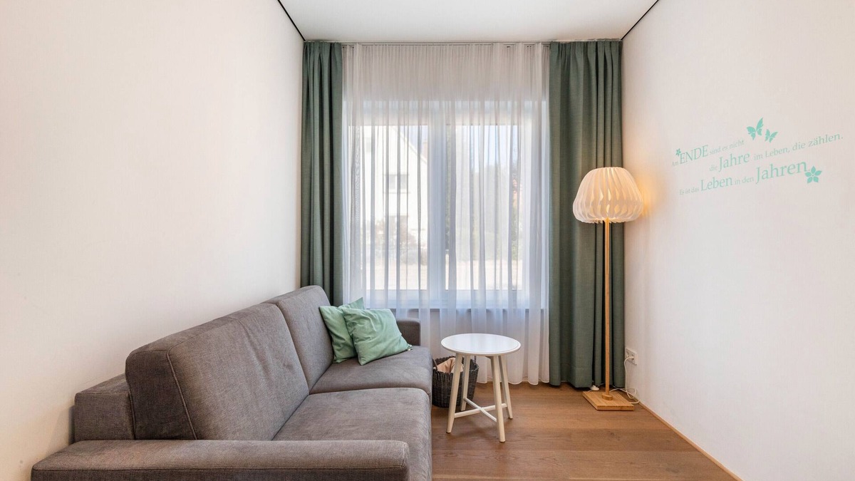 Voehringen Apartment | Room '3' with Shared Terrace and Wi-Fi