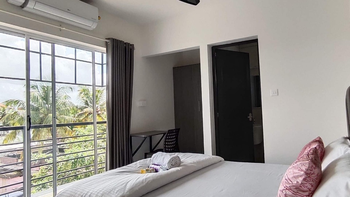 Sea View Ward Bed & Breakfast | Room 4. Dune Homes. Bed and Breakfast Homestay