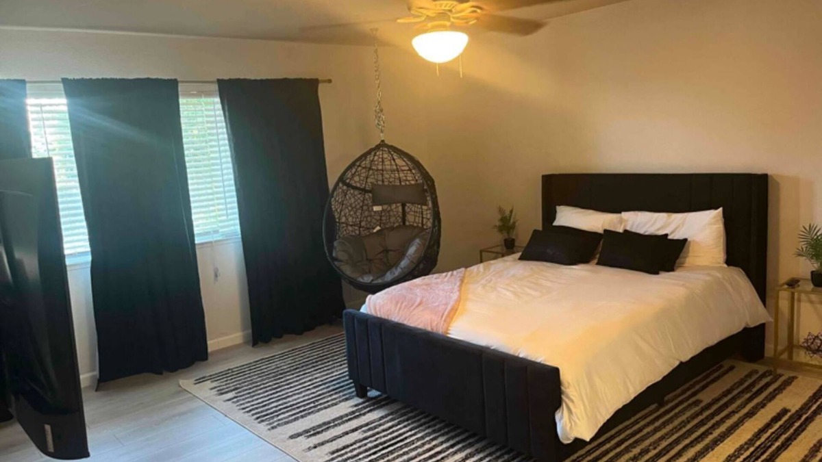 Rancho Cordova Bed & Breakfast | Room-4-Rent. With Chef!