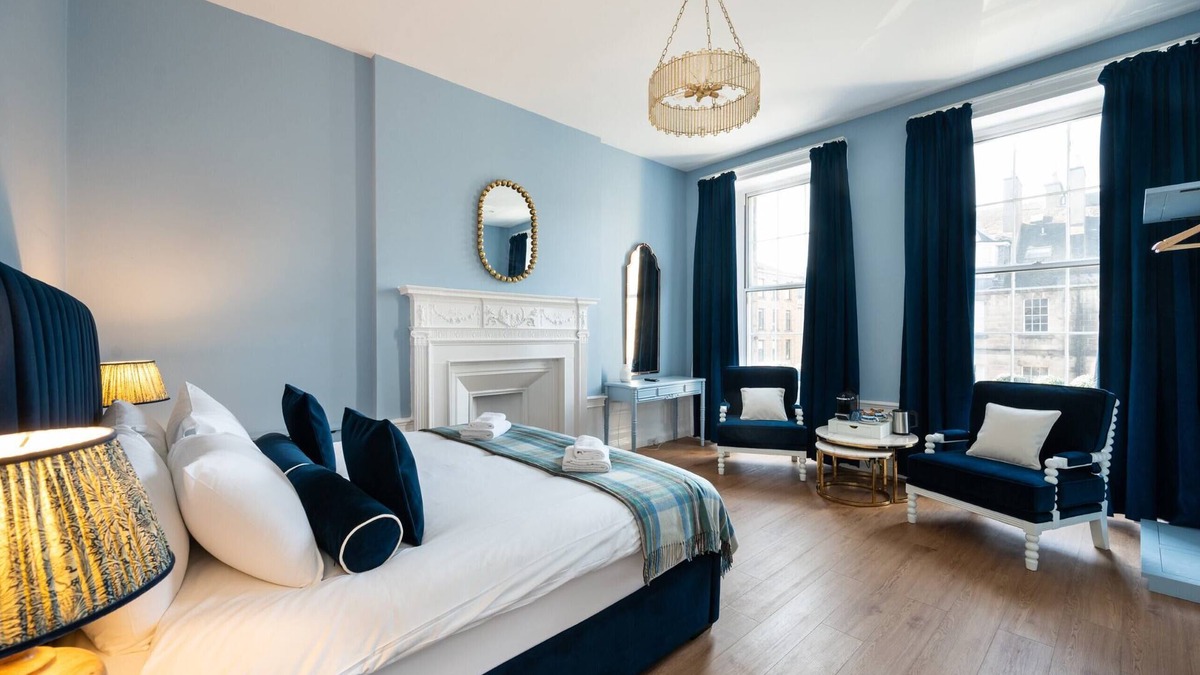 New Town House | Room 5 Summary: No. 5