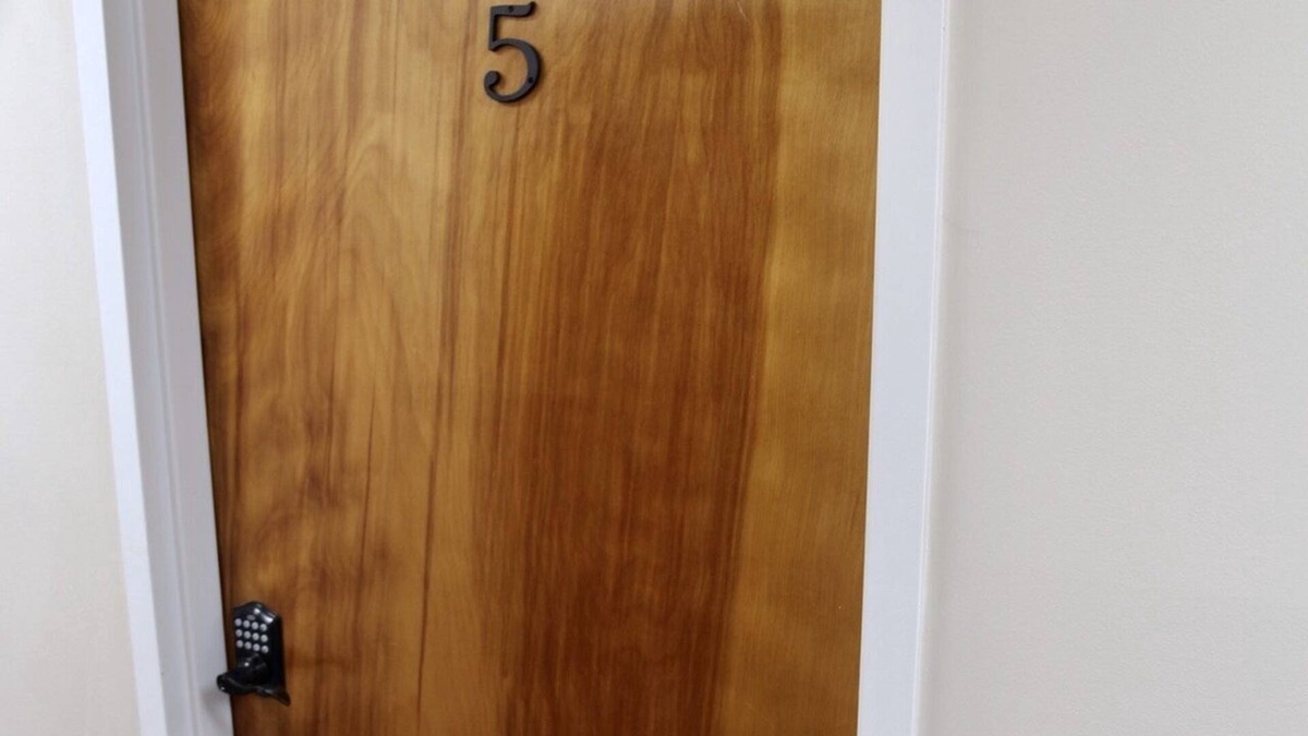 Fourmile House | Room 5 within the Pine Mountain Inn