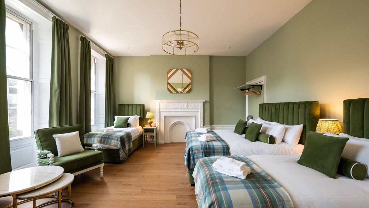 New Town House | Room 6 Summary: No. 5