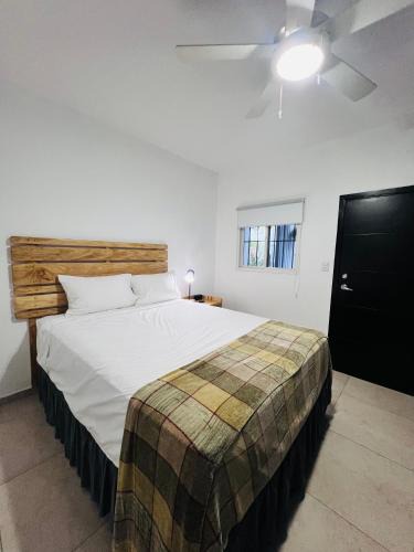 San Miguel Apartment | Room 7 Ciudad Jardin
