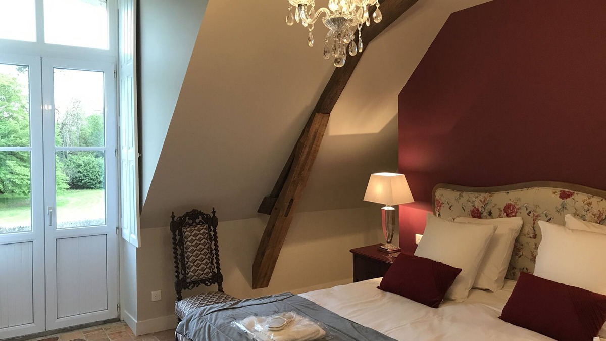 Jarze Bed & Breakfast | Room 7 king double with en-suite