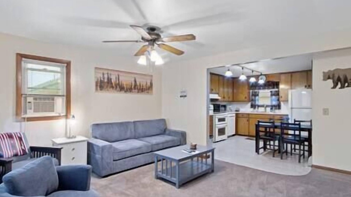Montello Apartment | Room 8, 2 Bed Apartment