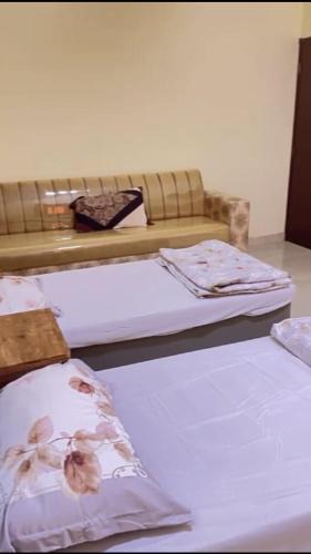 Taqah Apartment | Room athom 1