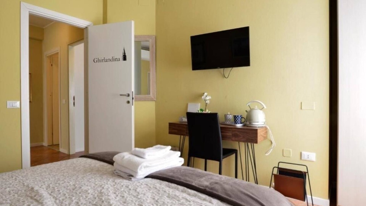 Old Town House | Room & Breakfast Canalino 21: Standard Double Room with Shared Bathroom