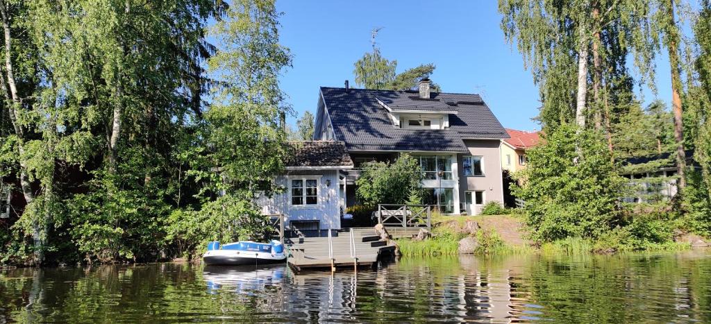 Lempaala House | Room by Lake 10 minutes from Tampere centrum