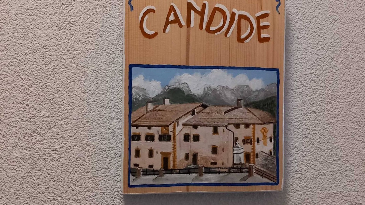 Comelico Superiore Apartment | Room 'Candide' with Wi-Fi