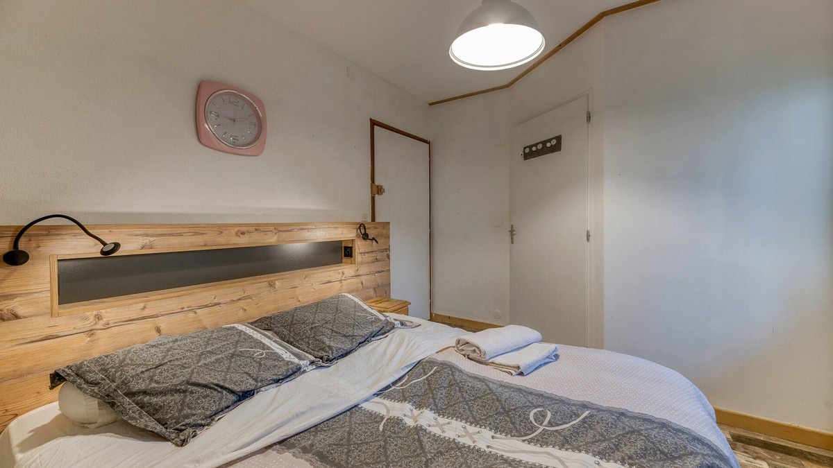 Oz Apartment | Room 'Chambre 1' with Mountain View and Balcony