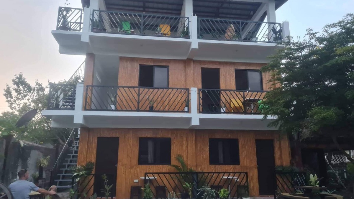 Alaminos House | ROOM D - Studio Type Room Good for 4-6pax