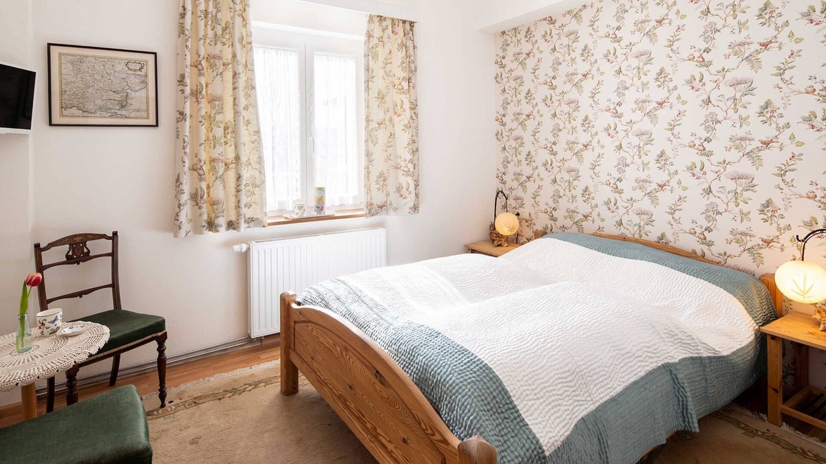 Bad Wildungen Bed & Breakfast | Room: Dompfaff - Old Castle Brewery B&B