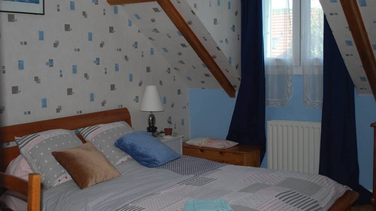 Saint-Remy-les-Chevreuse House | Room In A House Full Of Life