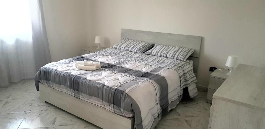 Eboli House | Room in Apartment - BB A Casa di Anto Eboli Sa vicino al Palasele