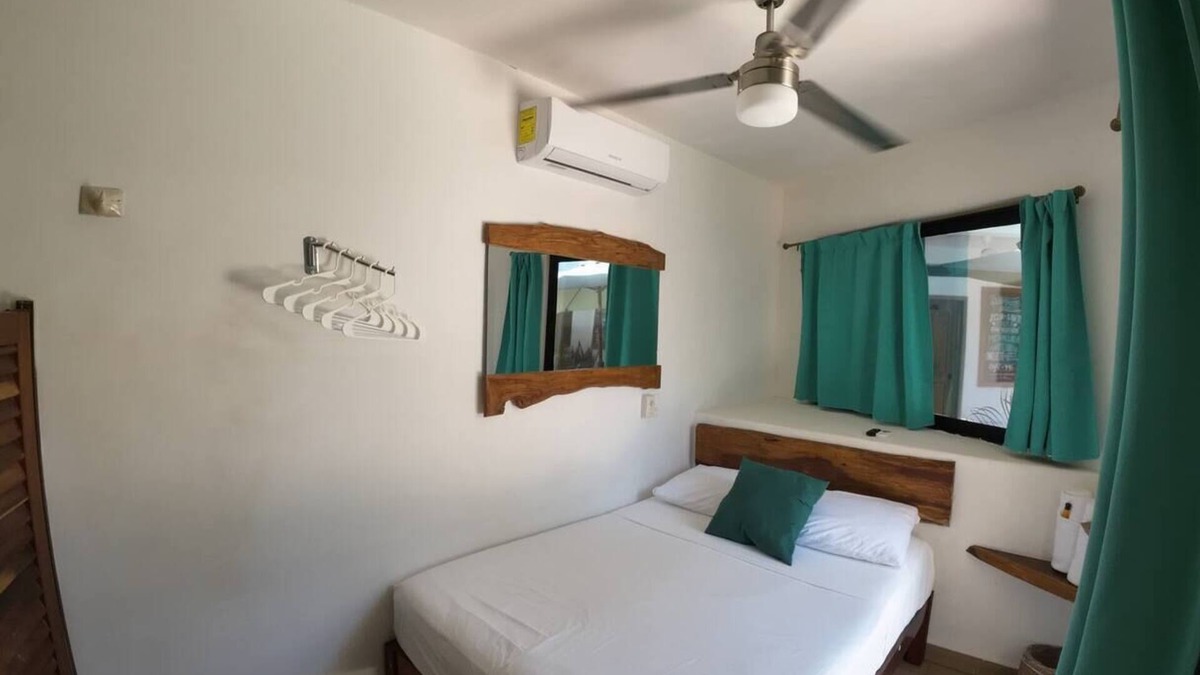 Mario Villanueva Madrid Bed & Breakfast | Room in front of the pool + Breakfast -Bacalar