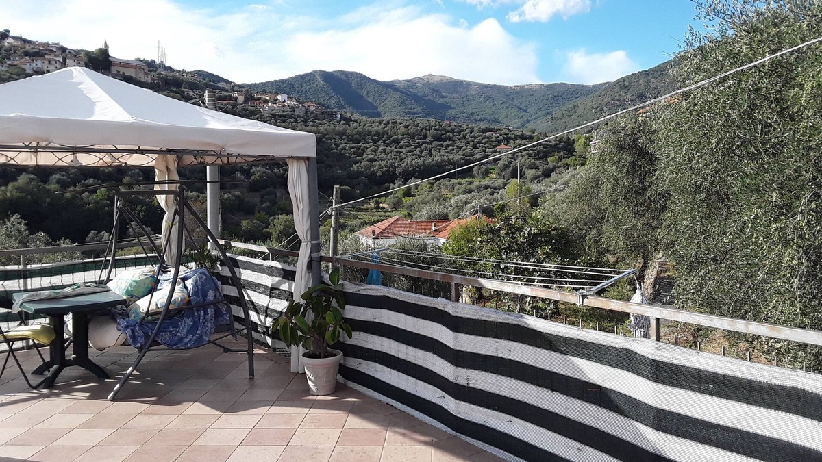 Diano Arentino House | Room in Guest Room - Valle Degli Ulivi - Liguria, Italia
