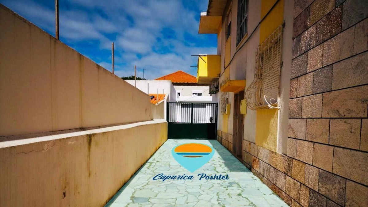 Costa de Caparica House | "room in Guest Room - Luxury Stay For 4 - Caparica Posthel"