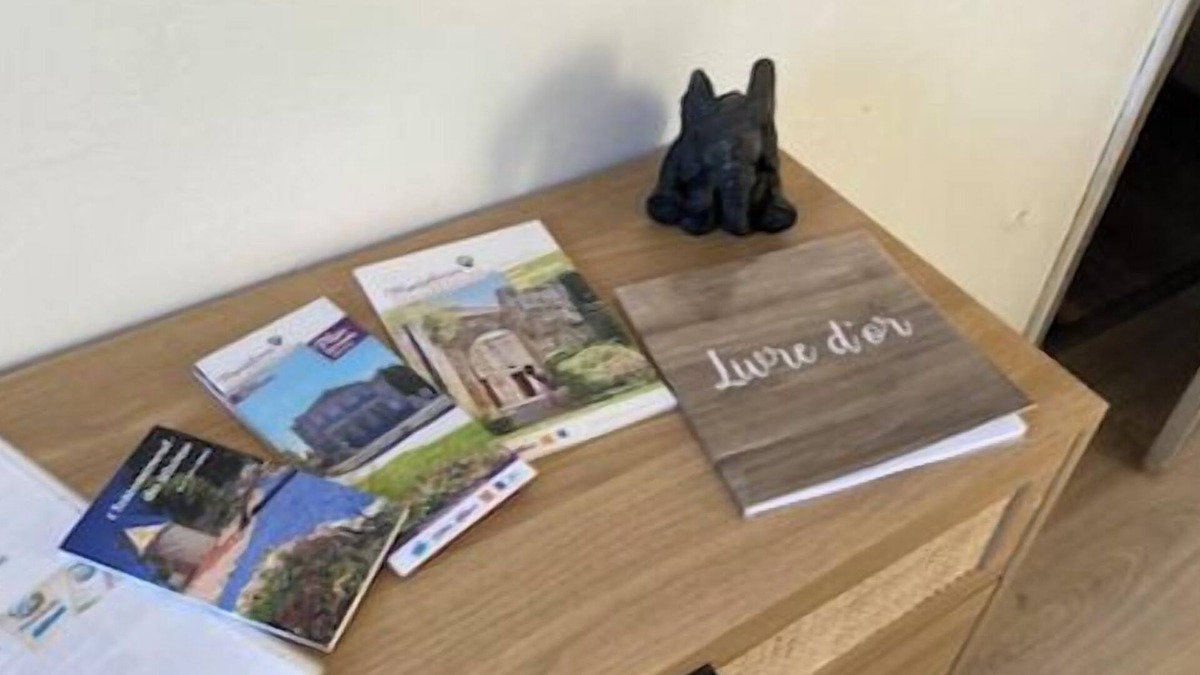 Chateauneuf-du-Rhone Bed & Breakfast | Room in house drome + viarhona + freeway + jacuzzi (extra charge)
