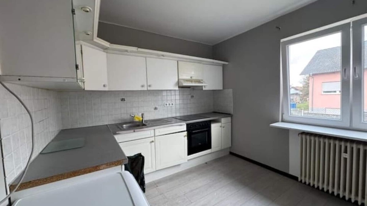 Ramstein-Miesenbach Apartment | Room in Landstuhl (Room 10, upper floor)