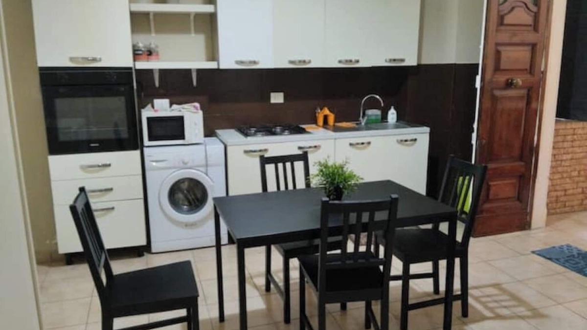 Borgo-Sanzio House | Room in the historic center of Catania 1