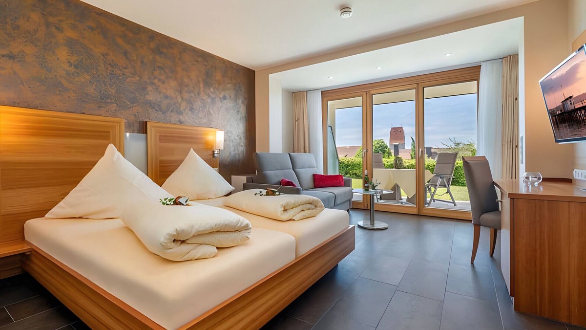 Hagnau Apartment | Room 'Komfortzimmer' with Mountain View, Private Terrace and Wi-Fi