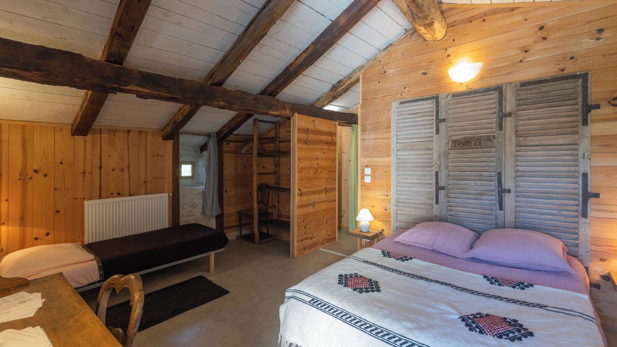Valgorge Apartment | Room 'La Ferme De Chalas - Tanargue' with Shared Pool, Shared Terrace and Wi-Fi