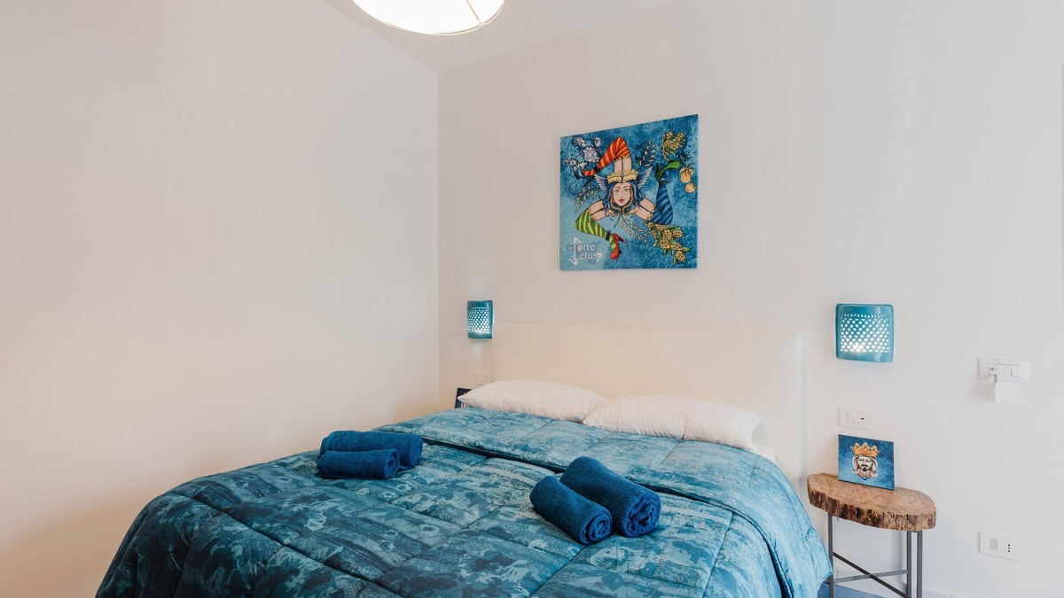Montallegro Apartment | Room 'Lipari' with Balcony, Wi-Fi and Air Conditioning