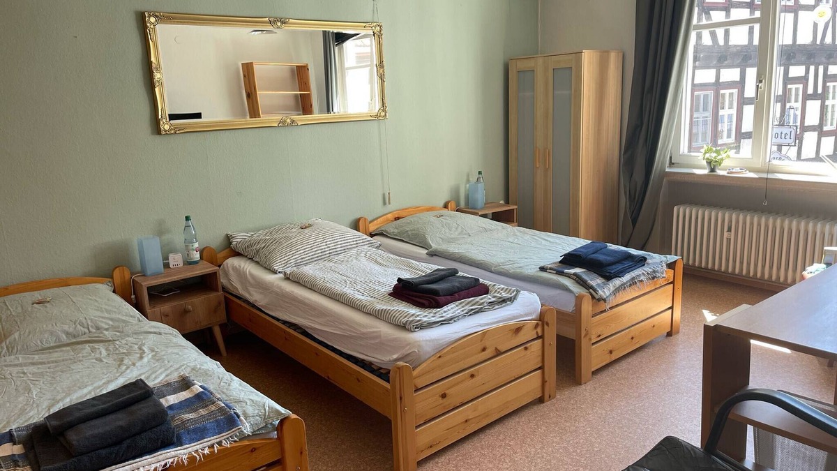 Schlitz Apartment | Room 'Lucas' with Shared Terrace and Wi-Fi