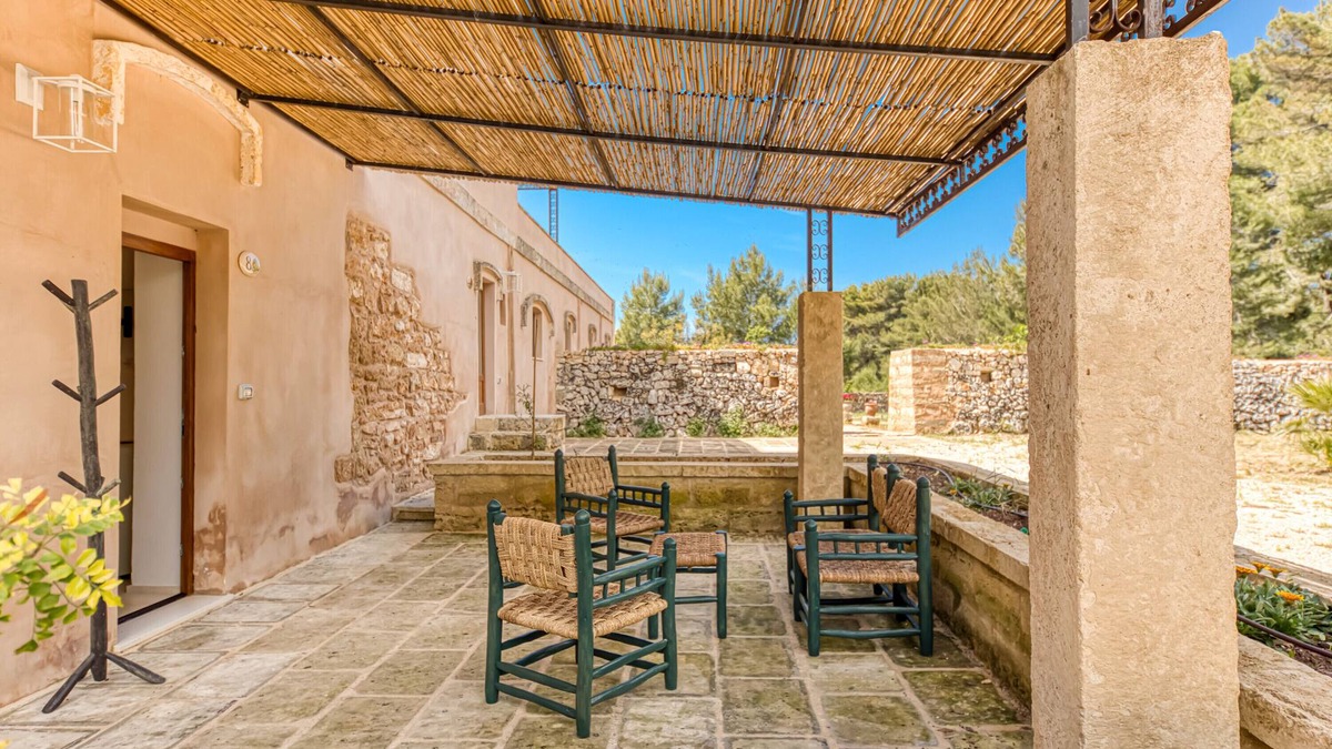 Presicce Apartment | Room 'Lucia - 8' with Private Terrace, Wi-Fi and Air Conditioning
