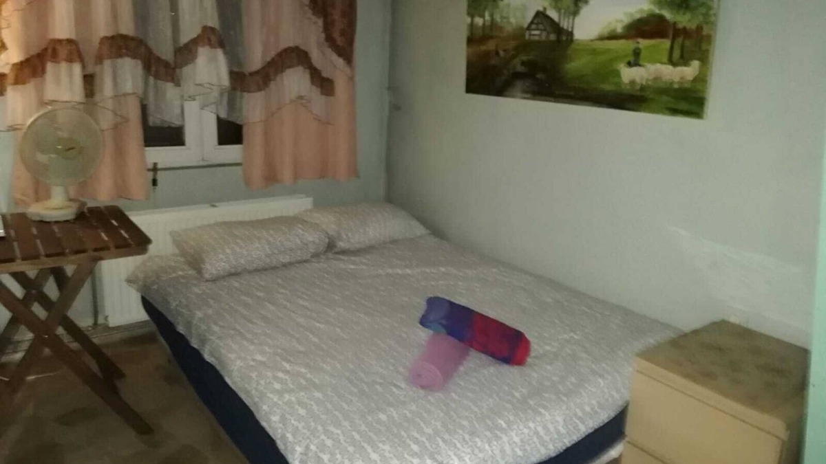 Borgerhout Apartment | Room near Central Station
