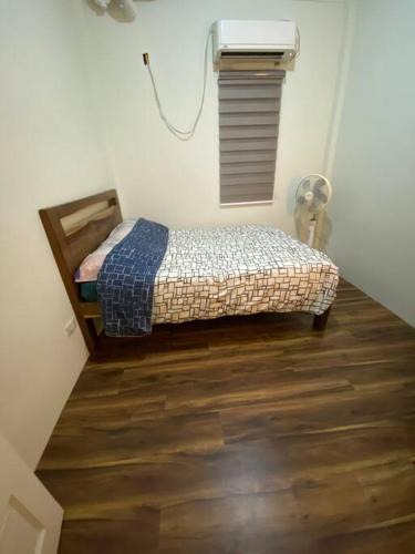 Mendez Apartment | Room near tagaytay wifii/Netflix