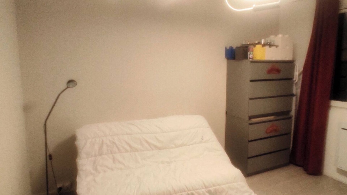 Bourgoin-Jallieu Apartment | Room on the ski route, close to the town center, in a quiet location