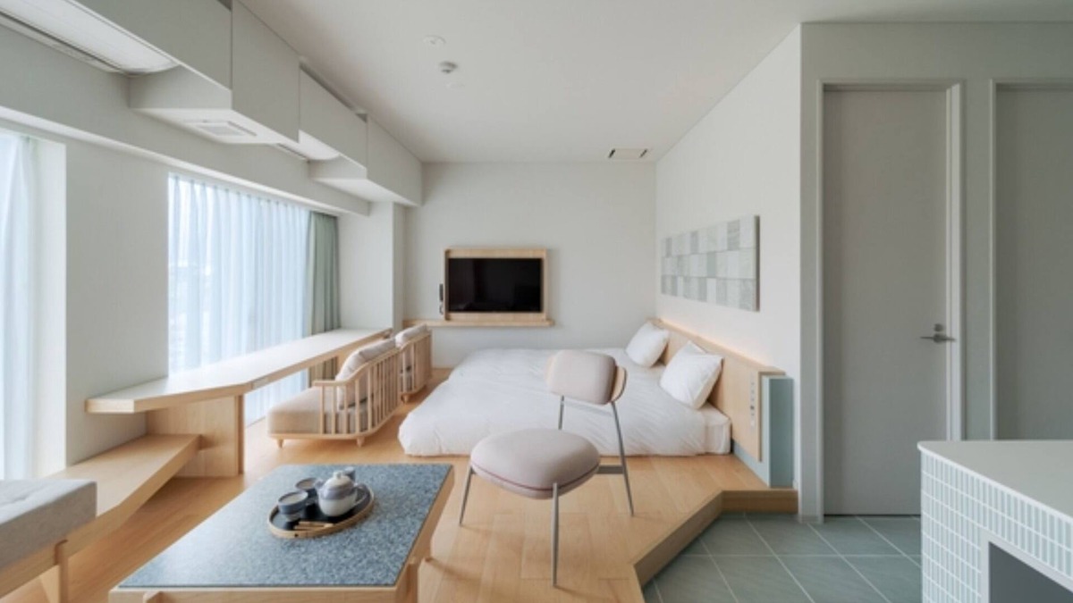 Saijo Hotel | Room only plan Deluxe Room Twin Lounge service /Saijo Ehime
