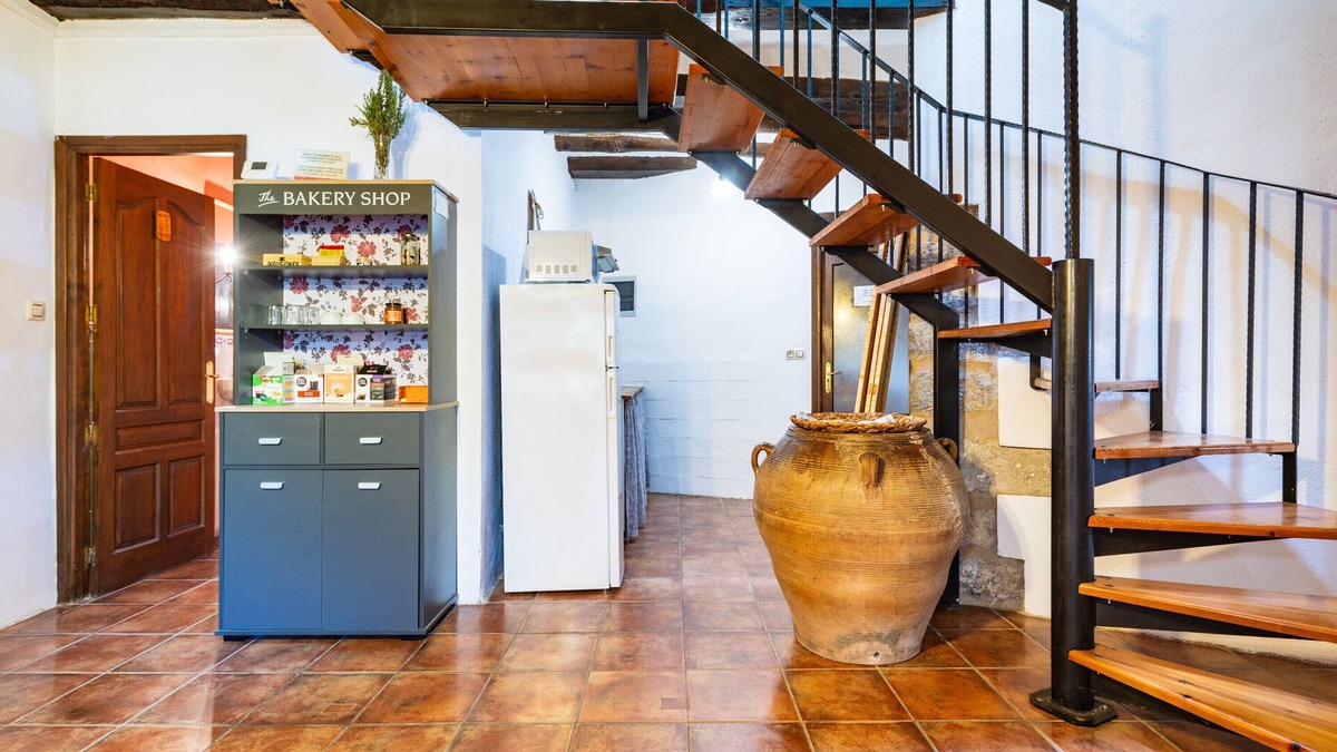 Morella Other | Room 'Palomar' with Shared Terrace and Shared Garden